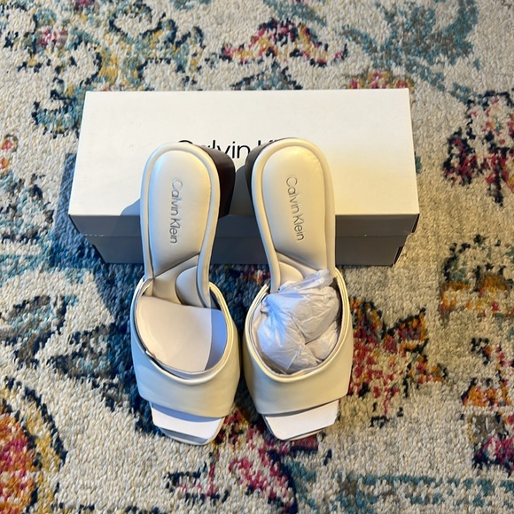 Calvin Klein Women Shoes - Picture 3 of 3